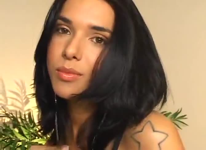 Video: Young shemale brunette makes out in her bed- owner luxuretv.com